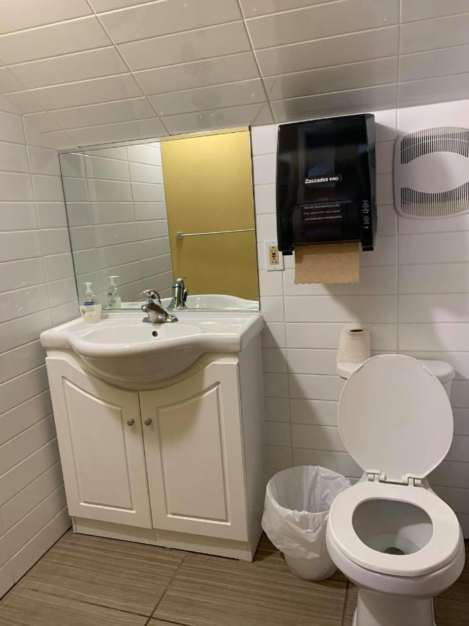 Auberge Internationale De Rivière-du-Loup エクステリア 写真