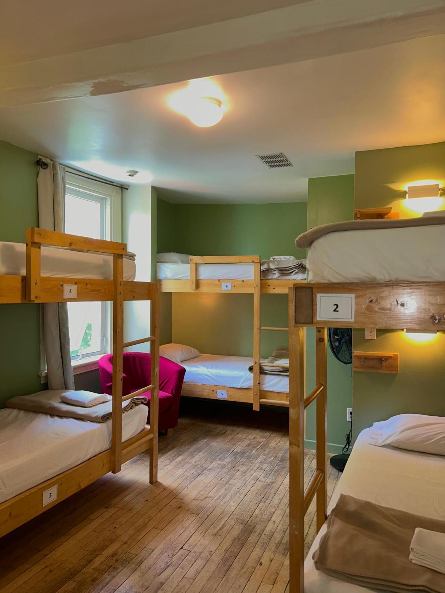 Auberge Internationale De Rivière-du-Loup エクステリア 写真