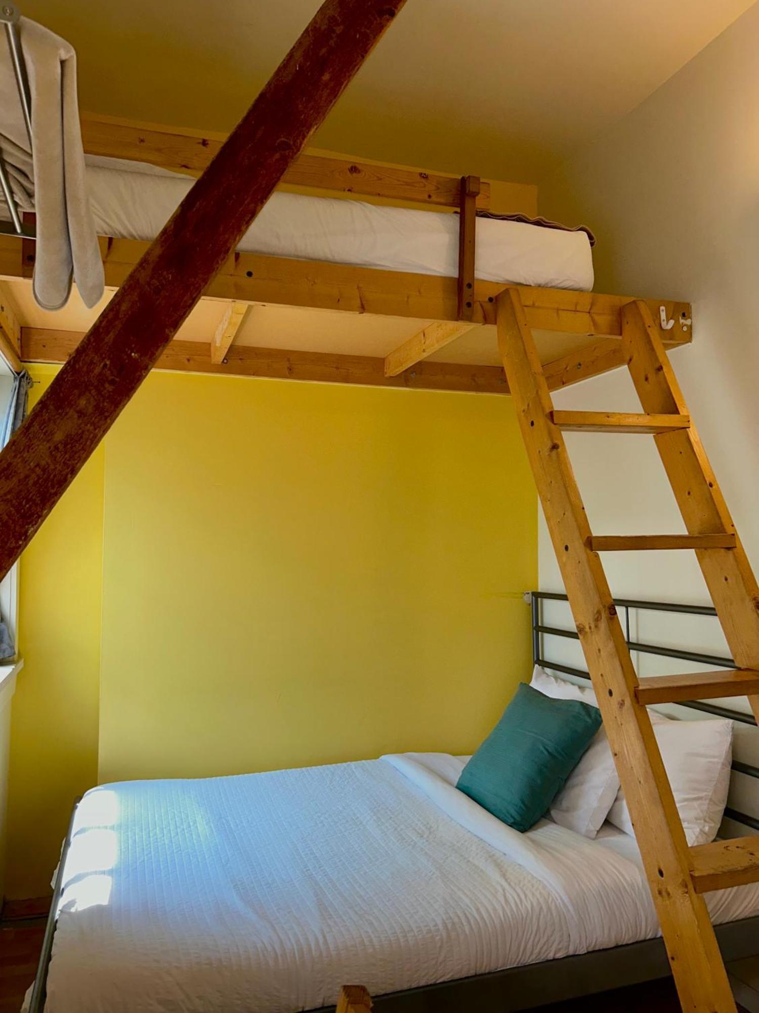 Auberge Internationale De Rivière-du-Loup エクステリア 写真