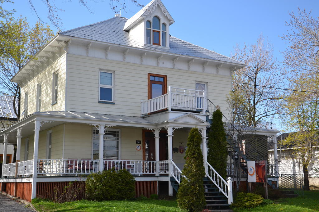 Auberge Internationale De Rivière-du-Loup エクステリア 写真