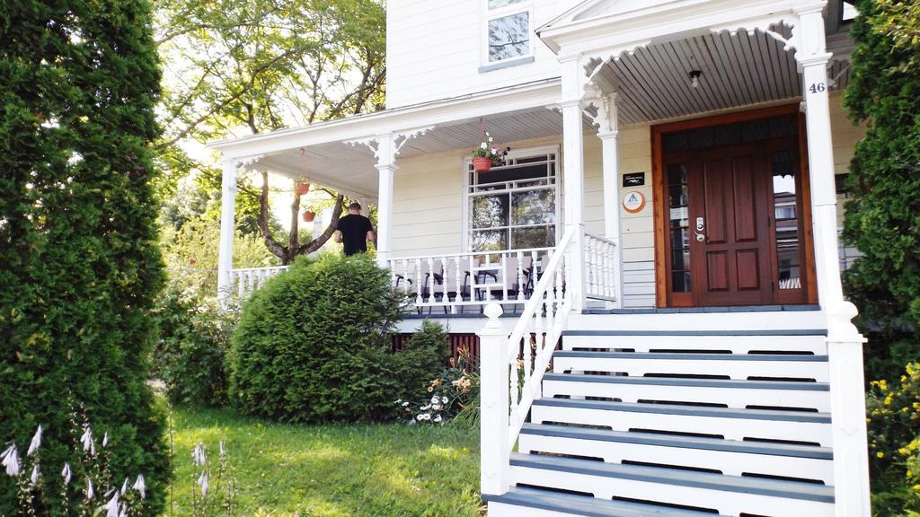 Auberge Internationale De Rivière-du-Loup エクステリア 写真